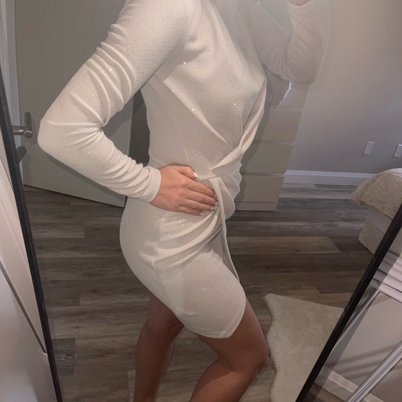 Magical dress (shines in the dark with the flashlight) - Picture 5 of 5